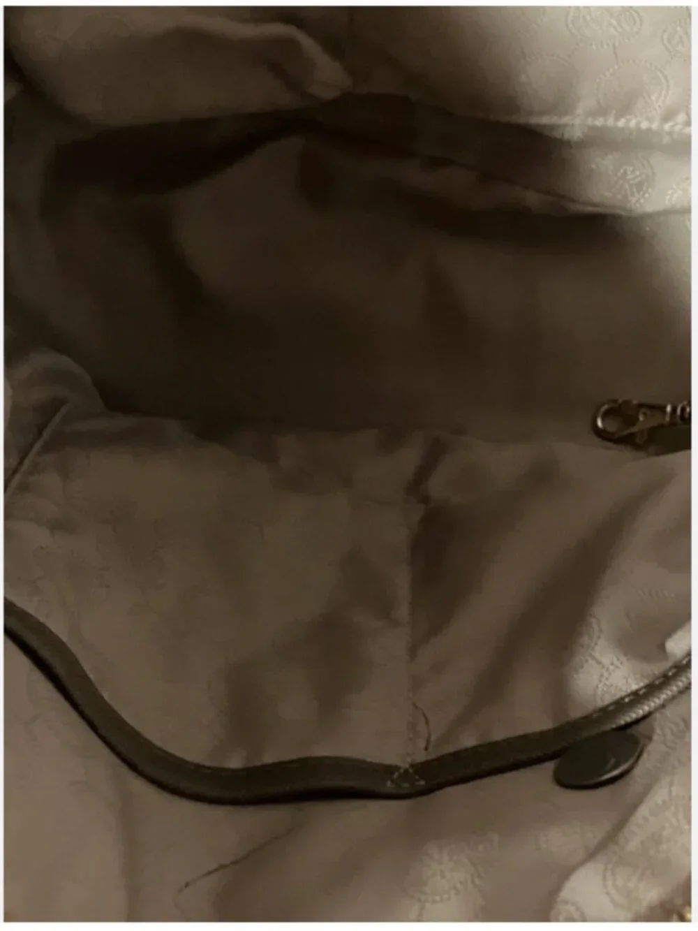 MICHAEL KORS JET SET TOP ZIP SAFFIANO LEATHER SHOULDER BAG DARK BEIGE OR TAUPE